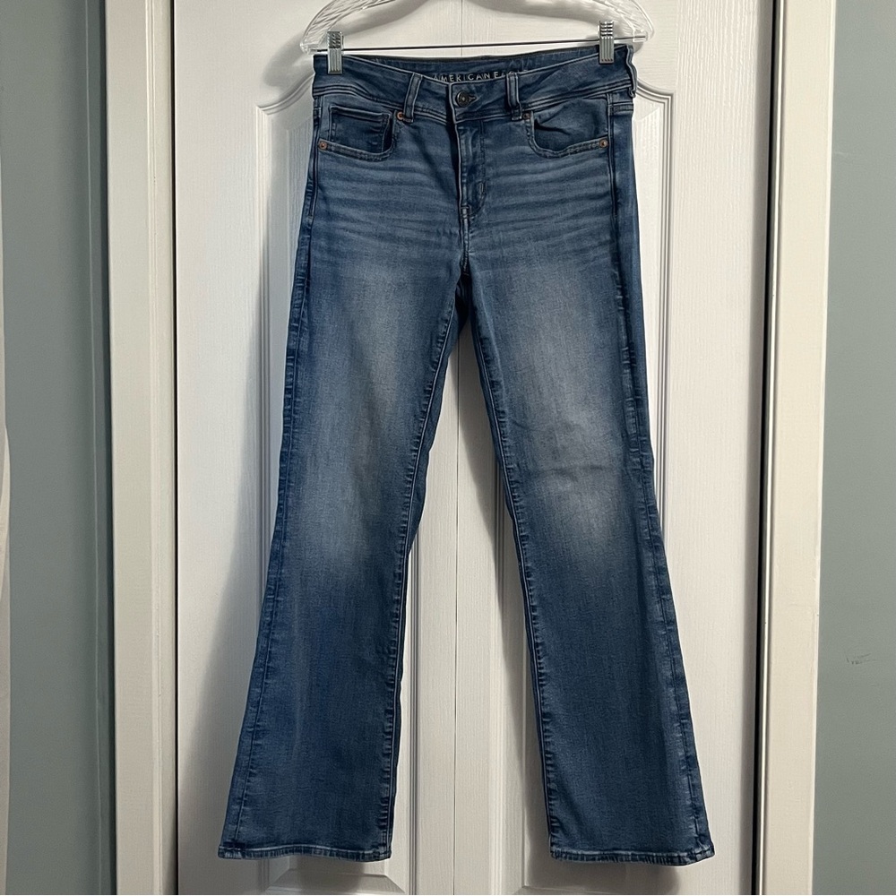 AMERICAN EAGLE Kick boot denim jeans women’s size 6 short next level stretch